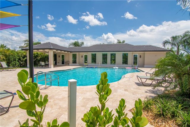 1646 Segovia Circle, Vero Beach, FL 32966
