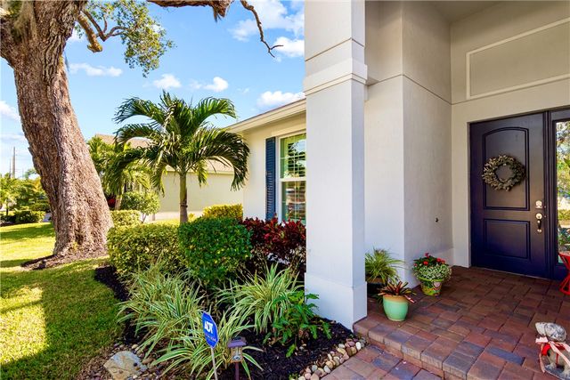 1646 Segovia Circle, Vero Beach, FL 32966