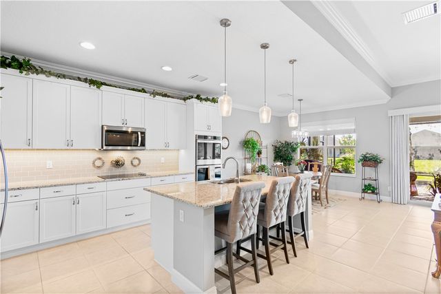 1646 Segovia Circle, Vero Beach, FL 32966
