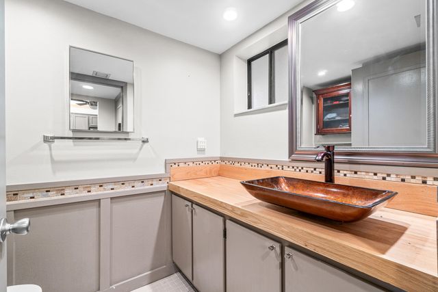 5370 LAS VERDES Circle 209, Delray Beach, FL 33484