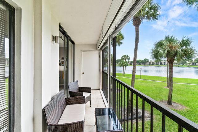 5370 LAS VERDES Circle 209, Delray Beach, FL 33484
