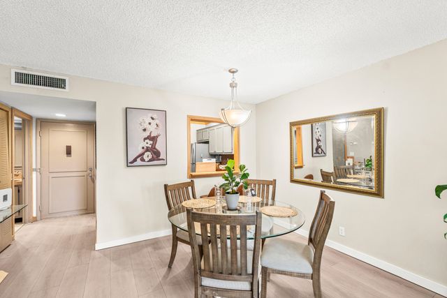 5370 LAS VERDES Circle 209, Delray Beach, FL 33484