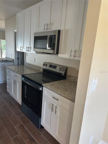 1072 BRIDLEWOOD WAY, Brandon, FL 33511