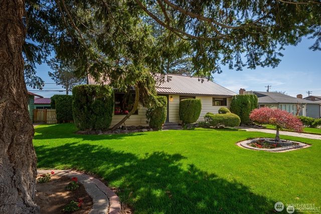 1134 SW C Street, Ephrata, WA 98823