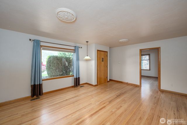 1134 SW C Street, Ephrata, WA 98823