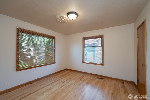 1134 SW C Street, Ephrata, WA 98823