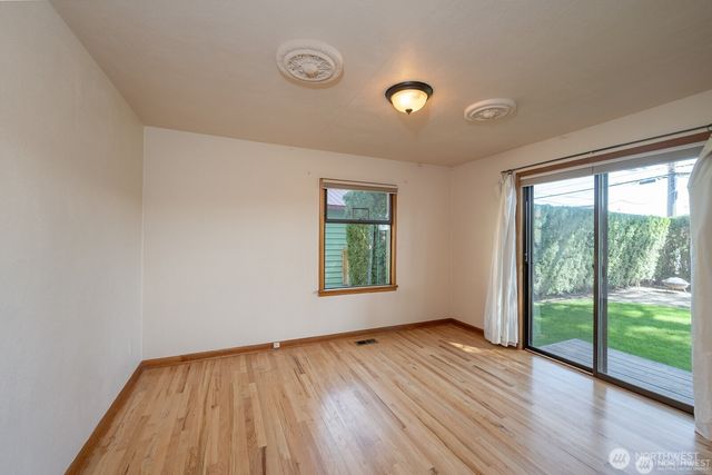 1134 SW C Street, Ephrata, WA 98823