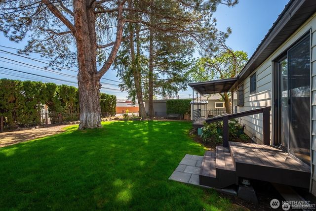 1134 SW C Street, Ephrata, WA 98823