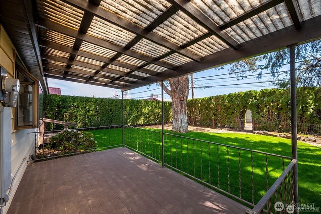 1134 SW C Street, Ephrata, WA 98823