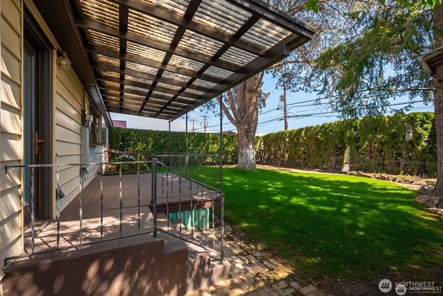 1134 SW C Street, Ephrata, WA 98823