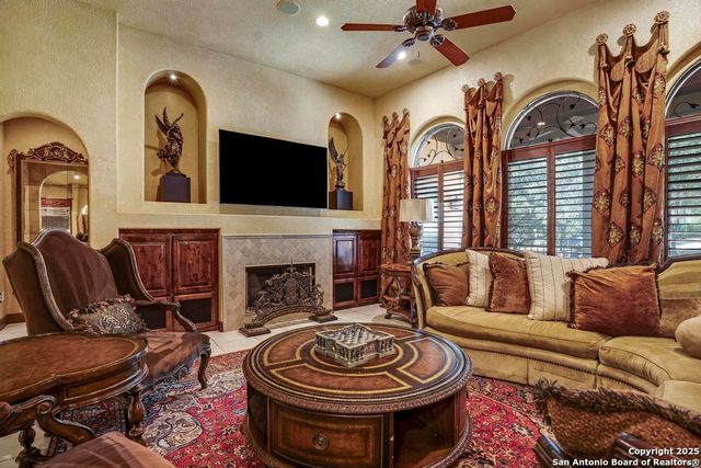 7 E Park Mountain, San Antonio, TX 78255