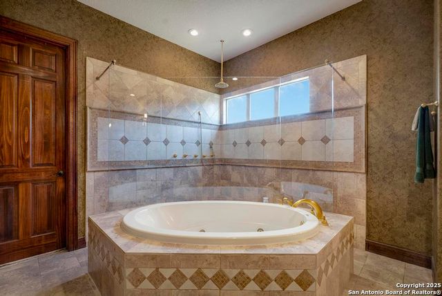 7 E Park Mountain, San Antonio, TX 78255