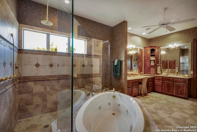 7 E Park Mountain, San Antonio, TX 78255