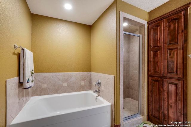 7 E Park Mountain, San Antonio, TX 78255