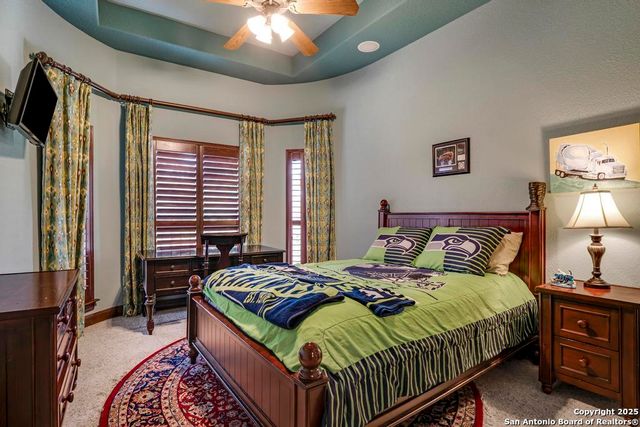 7 E Park Mountain, San Antonio, TX 78255