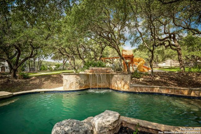 7 E Park Mountain, San Antonio, TX 78255