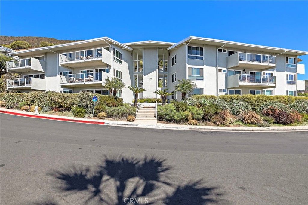 21703 Ocean Vista 101-A, Laguna Beach, CA 92651 — photo 2