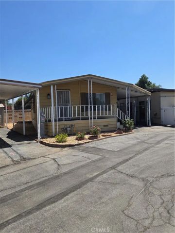 840 E Foothill blvd East 38, Azusa, CA 91702