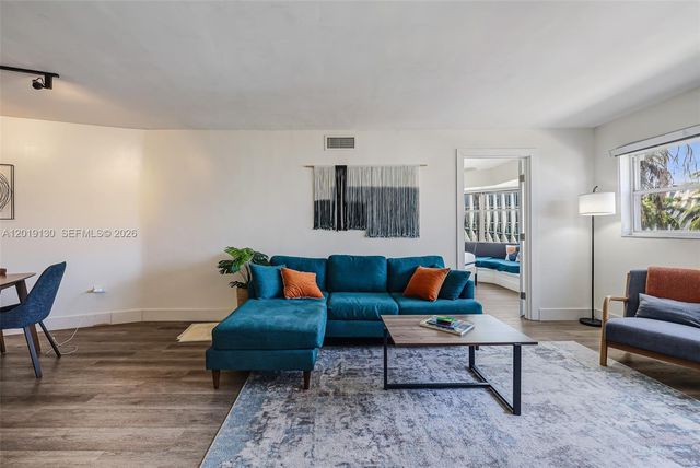 1881 Washington Ave 4B, Miami Beach, FL 33139