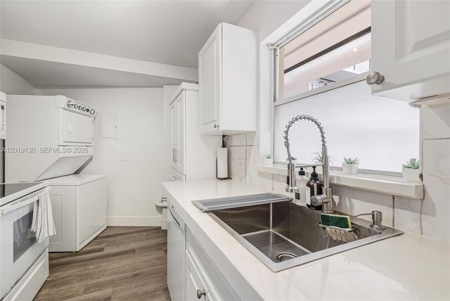 1881 Washington Ave 4B, Miami Beach, FL 33139