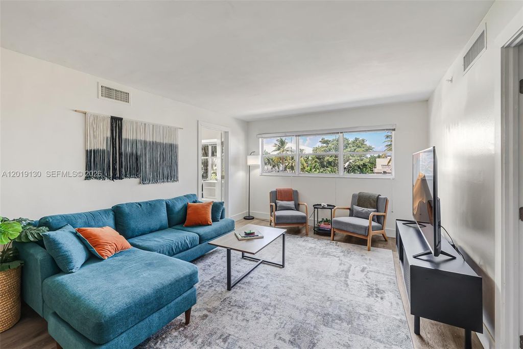 1881 Washington Ave 4B, Miami Beach, FL 33139