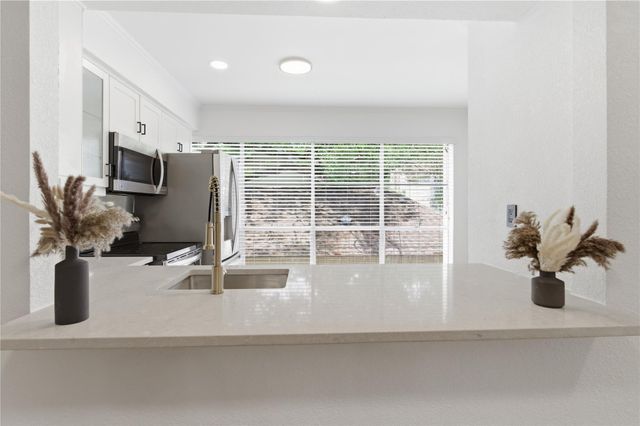 811 Lovett Boulevard 21, Houston, TX 77006