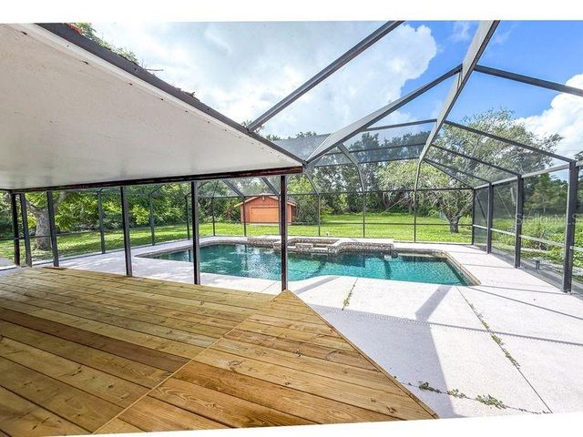 7006 41ST AVENUE E, Bradenton, FL 34208