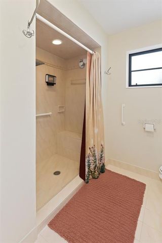 7006 41ST AVENUE E, Bradenton, FL 34208