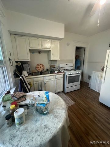 28 Briggs Avenue, Buffalo, NY 14207