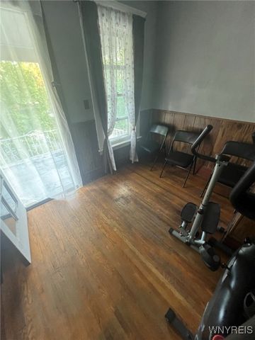 28 Briggs Avenue, Buffalo, NY 14207