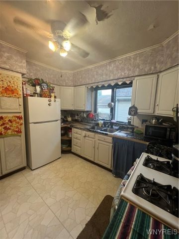 28 Briggs Avenue, Buffalo, NY 14207