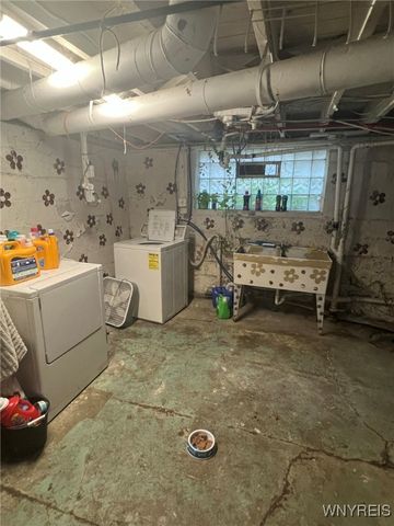 28 Briggs Avenue, Buffalo, NY 14207