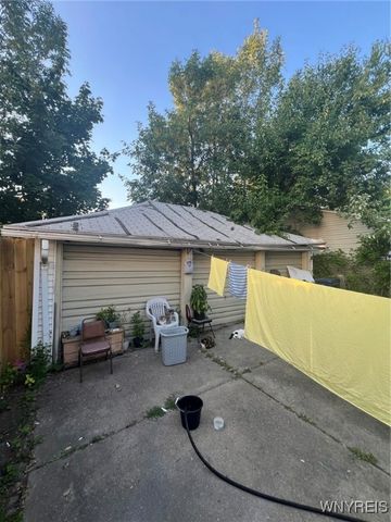 28 Briggs Avenue, Buffalo, NY 14207