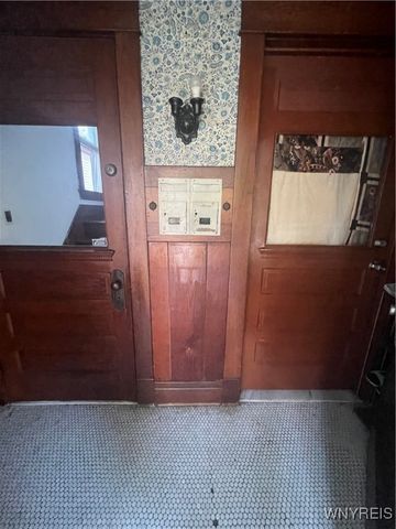 28 Briggs Avenue, Buffalo, NY 14207