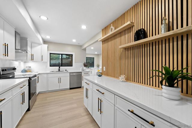 3065 Fairview Drive, Vista, CA 92084