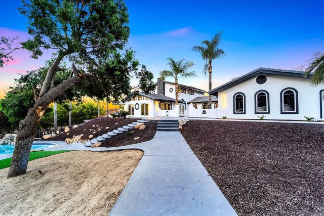 3065 Fairview Drive, Vista, CA 92084