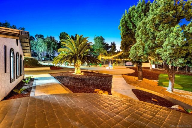 3065 Fairview Drive, Vista, CA 92084