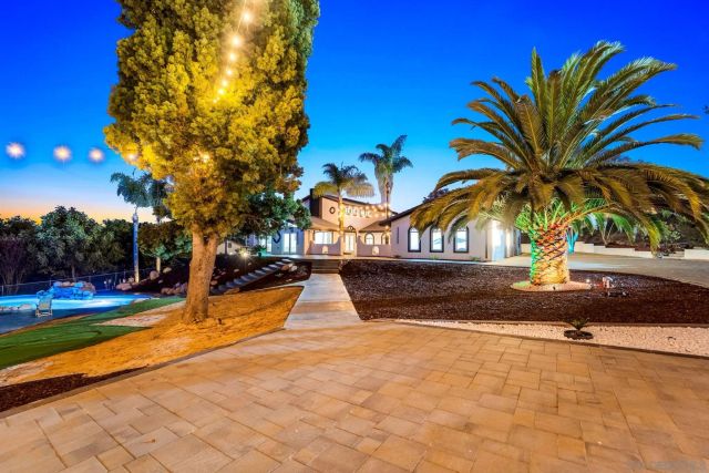 3065 Fairview Drive, Vista, CA 92084