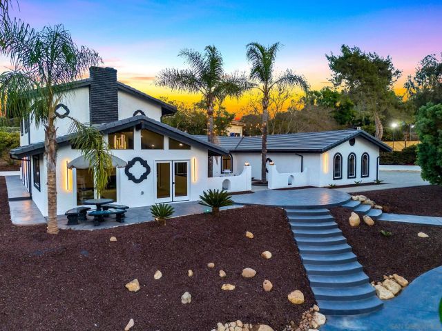 3065 Fairview Drive, Vista, CA 92084