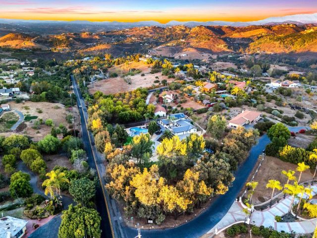 3065 Fairview Drive, Vista, CA 92084