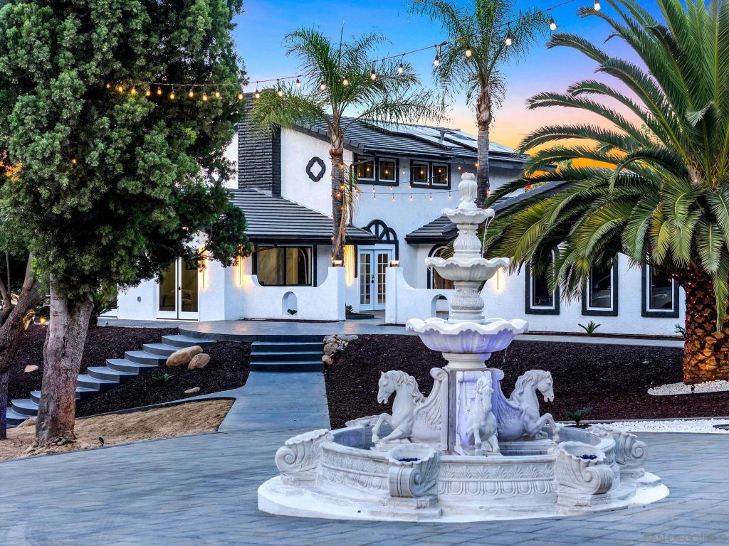 3065 Fairview Drive, Vista, CA 92084