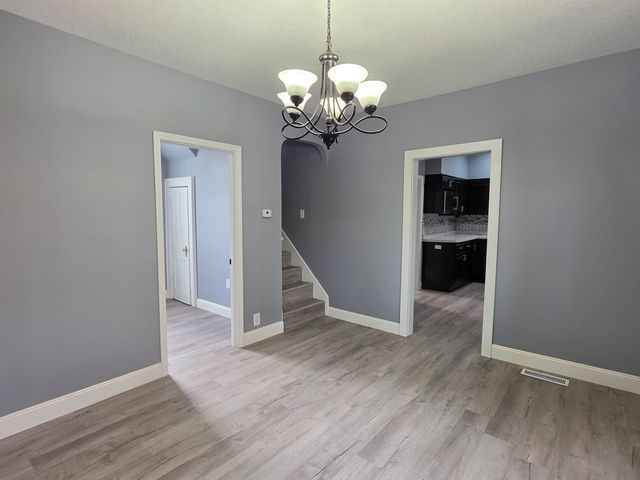 2716 Hoagland Avenue, Fort Wayne, IN 46807