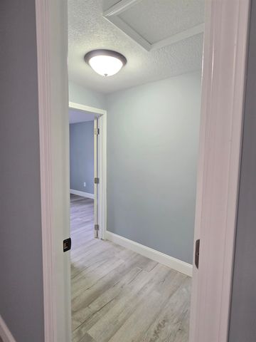 2716 Hoagland Avenue, Fort Wayne, IN 46807