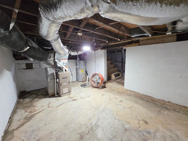 2716 Hoagland Avenue, Fort Wayne, IN 46807