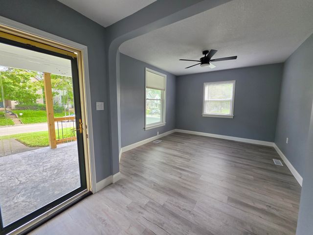 2716 Hoagland Avenue, Fort Wayne, IN 46807