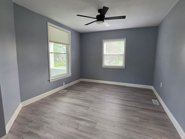 2716 Hoagland Avenue, Fort Wayne, IN 46807