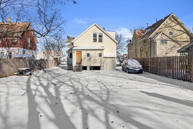 823 Yout STREET, Racine, WI 53402