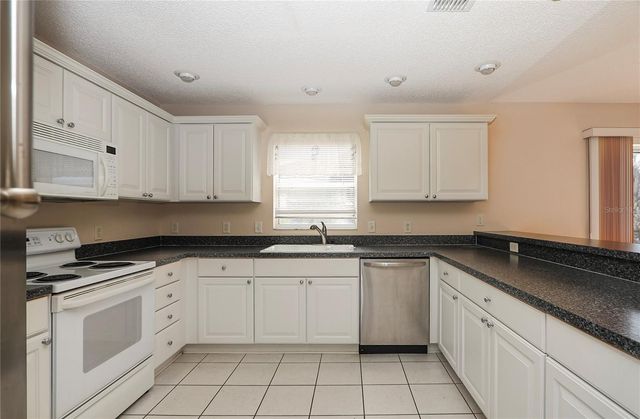 8620 SE 166TH BIRCHBROOK LOOP, The Villages, FL 32162