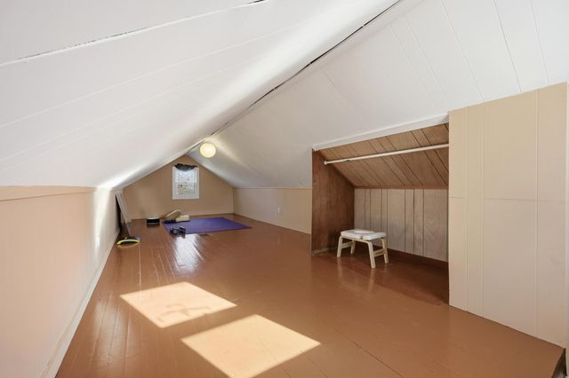 109 5th Avenue W, West Fargo, ND 58078