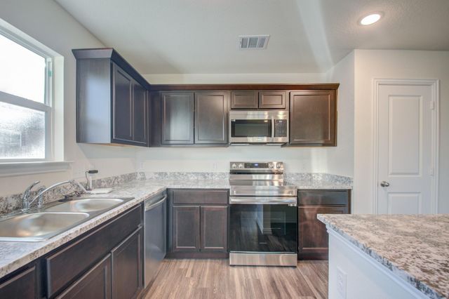 6202 N Wayside Drive, Houston, TX 77028